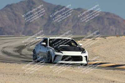 media/Oct-24-2025-Doghouse Garage (Fri) [[783d2ff07a]]/3-Intermediate/Session 3 (Turn 12)/